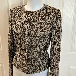 Dana Buchman Women’s coat size 6 petite